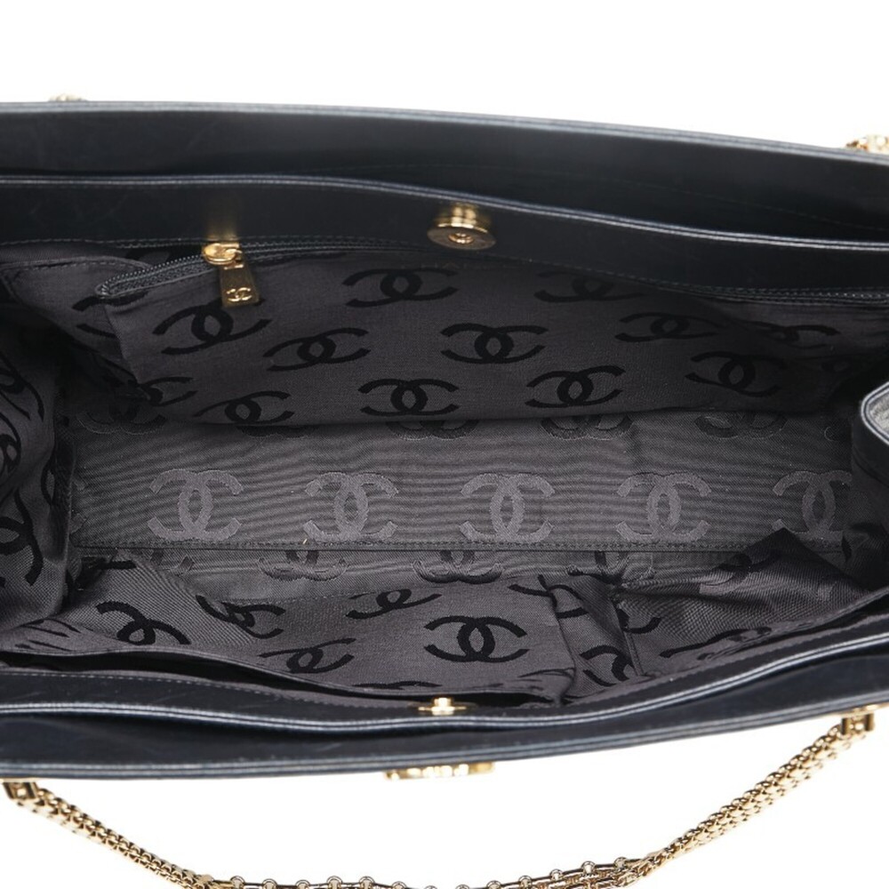 CHANEL Black Leather Logo Shoulder Bag - Picture 4 of 8